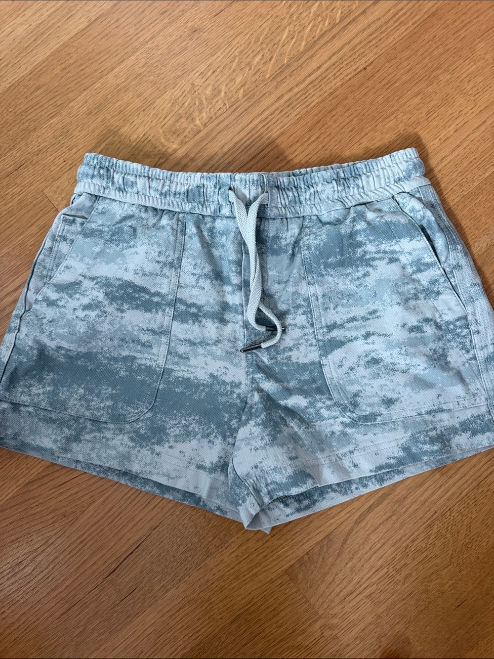 Athleta Elastic Waist Athletic Shorts